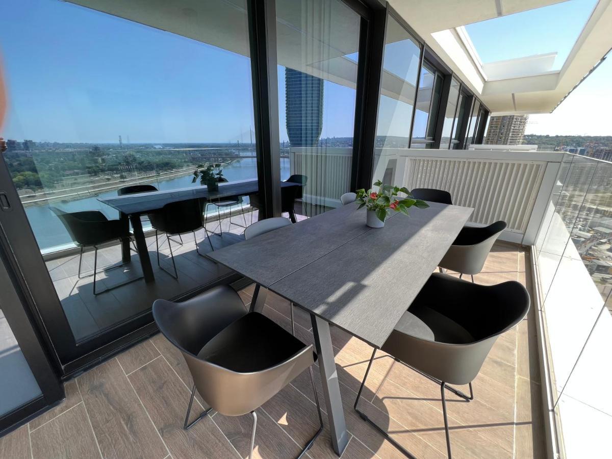 Bw Terrace Floor With River View & Self Check-in Apartment *