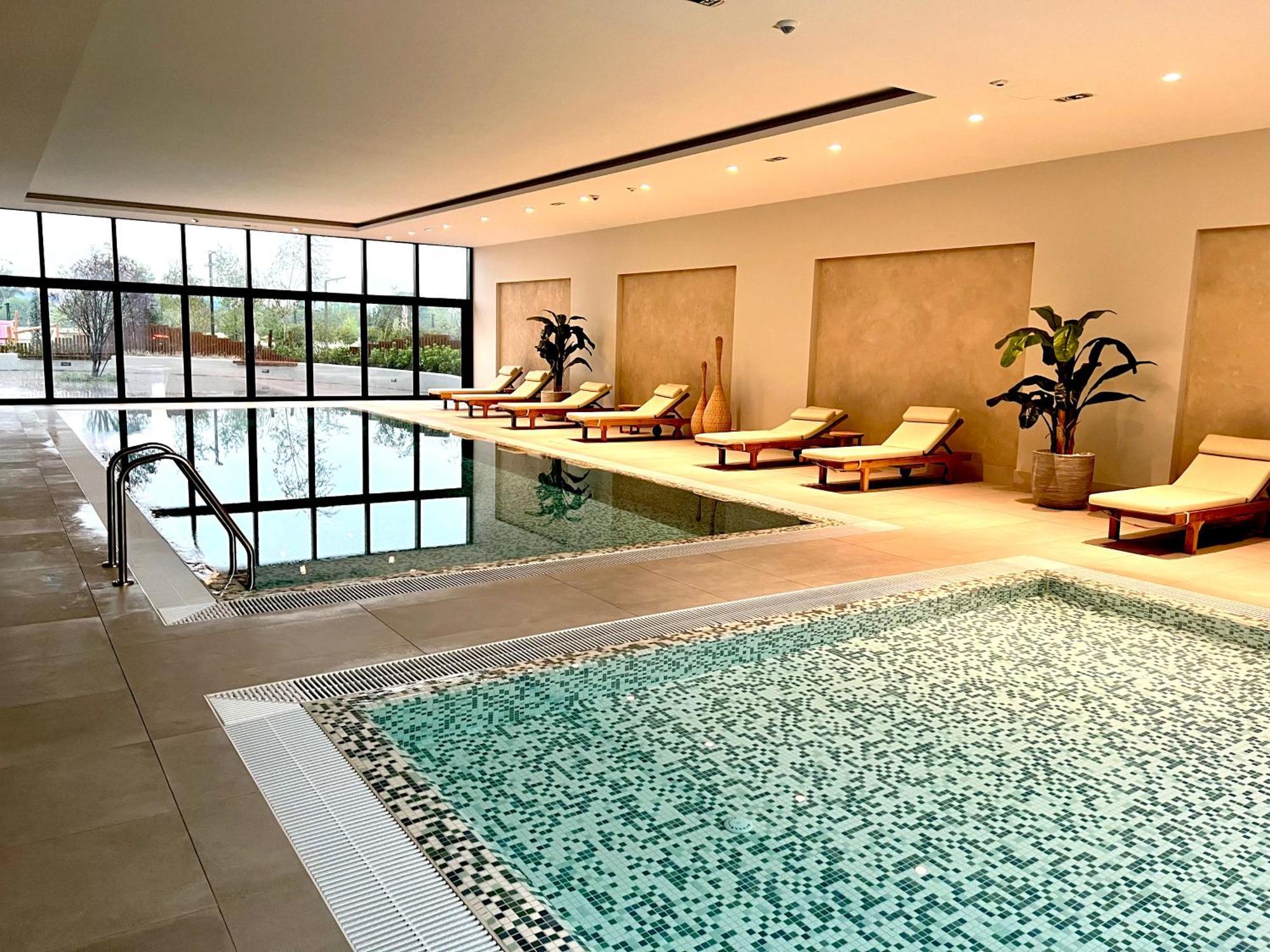 Bw Terrace Floor With River View & Self Check-in Apartment
